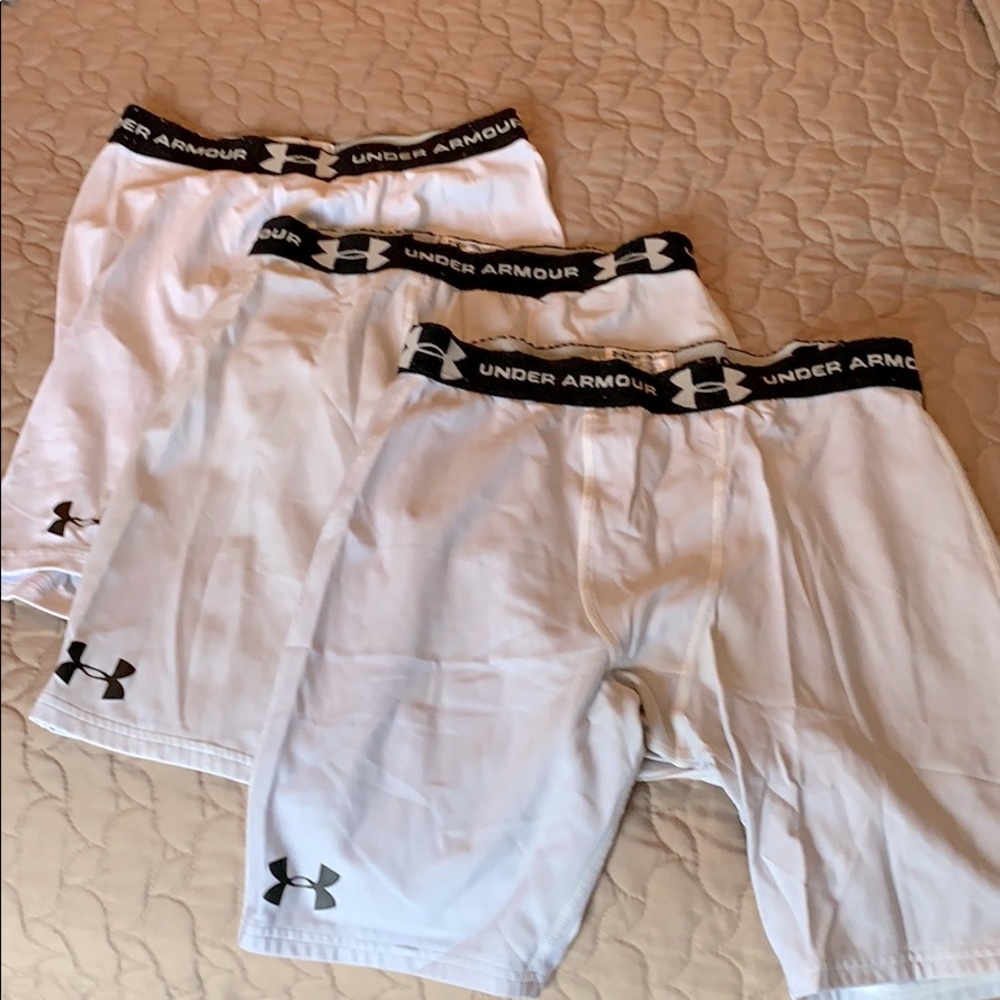 Men’s UA compression shorts bundle